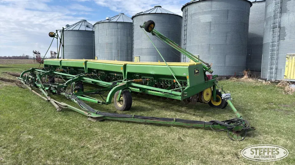 John Deere 9300 Press Drill