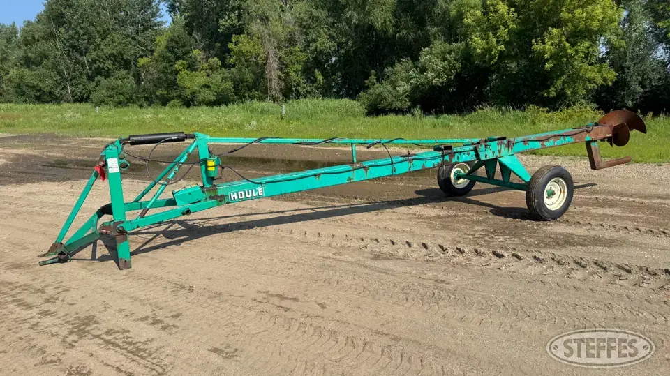 Houle Auger/screw, 27', 3 pt. w/shop built 10' extension Manure Agitation Equipment