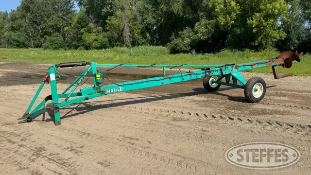 Houle Auger/screw, 27', 3 pt. w/shop built 10' extension