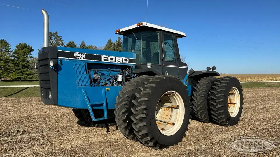1990 Ford Versatile 846 4WD Tractor