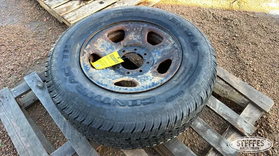 Continental LT275/70R18 tire Truck Tire