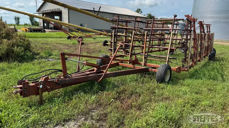 Melroe 480 Harrow