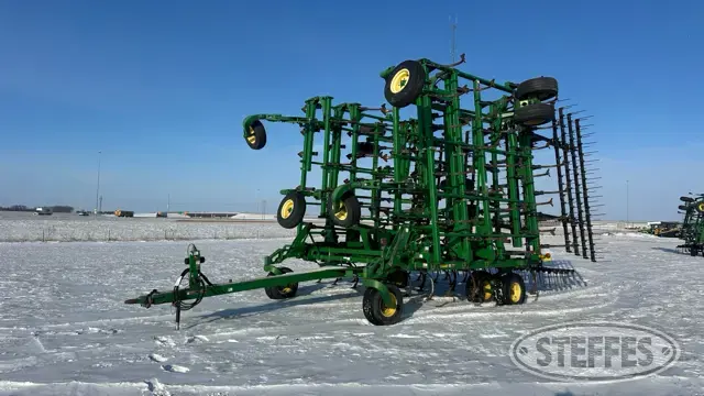 2014 John Deere 2210