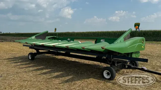 2006 John Deere 893