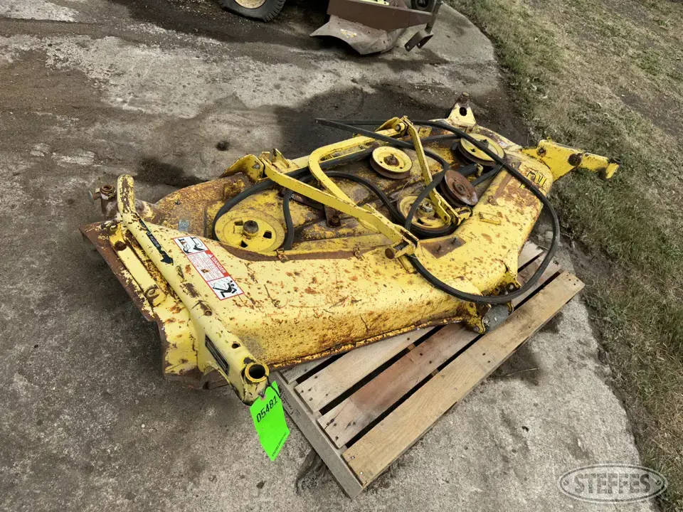 John Deere 297 Lawn and Garden Accessory