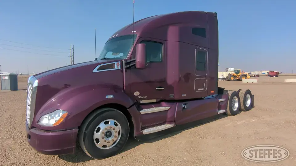 2021 Kenworth T680 Conventional Truck with Sleeper