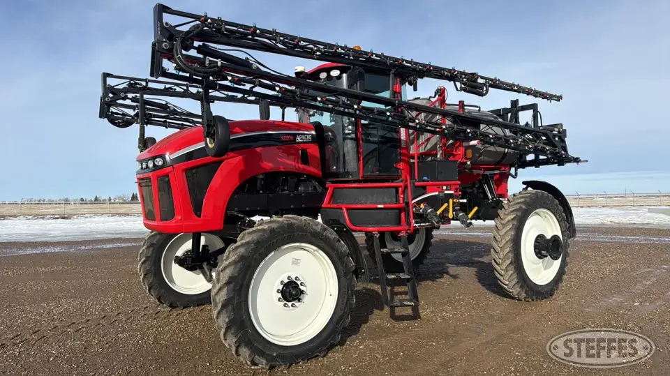 2018 Apache AS1030 Self-Propelled Sprayer