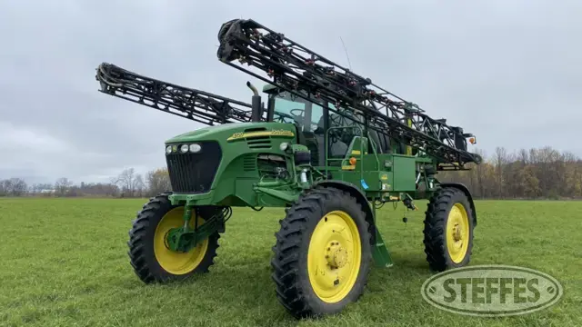 John Deere 4720