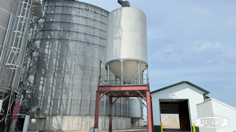 Lorrich hopper bin