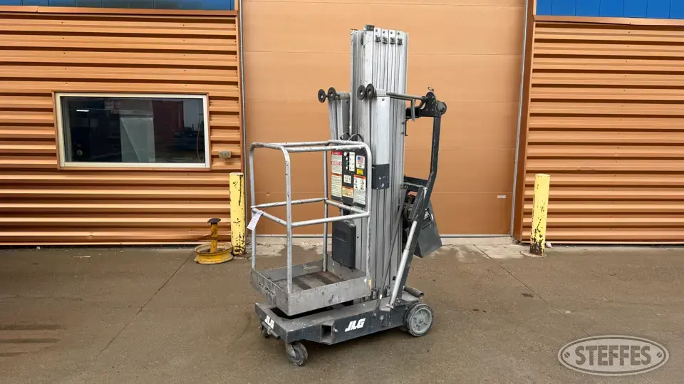 JLG Access Master 30DC Lifts-Other