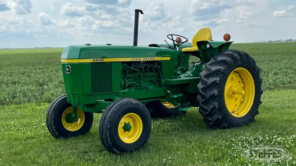 1979 John Deere 2840 2WD Tractor