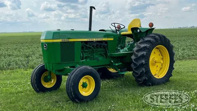 1979 John Deere 2840