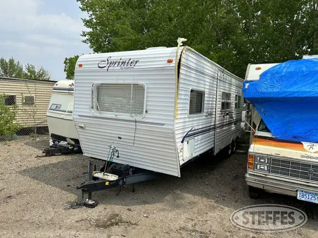2002 Keystone Sprinter 303BHS