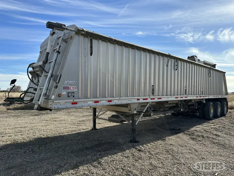 2014 Dakota Hopper Bottom Trailer