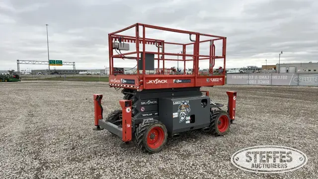 2019 SkyJack SJ6832RT