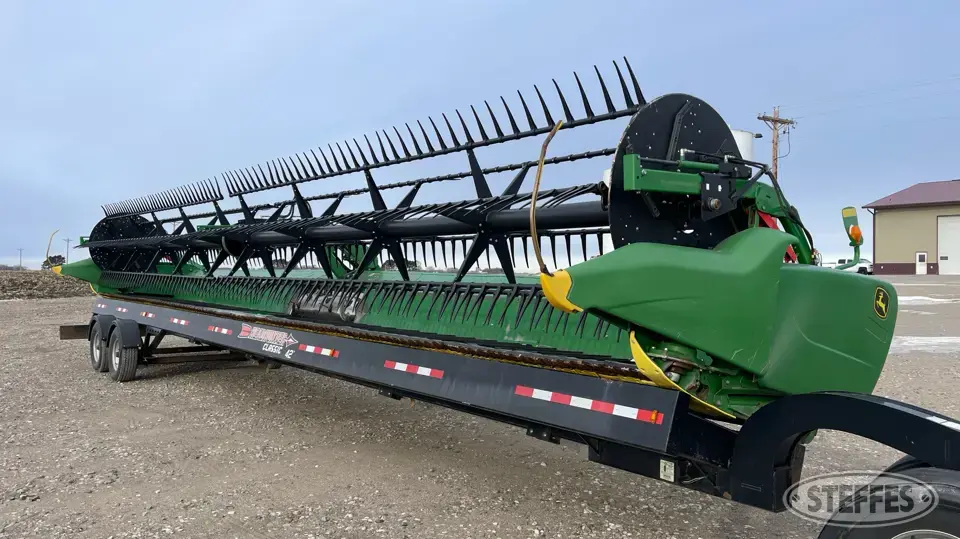 2017 John Deere 640FD Flex Head
