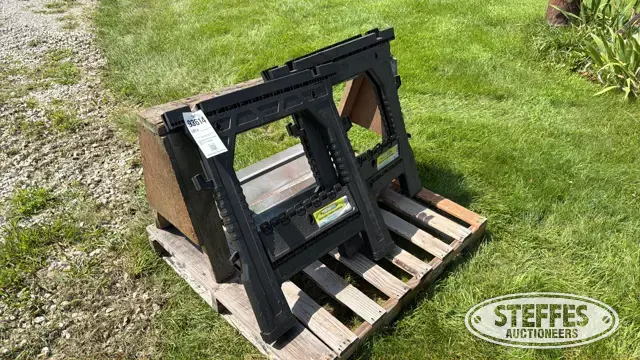 (5) Sawhorses