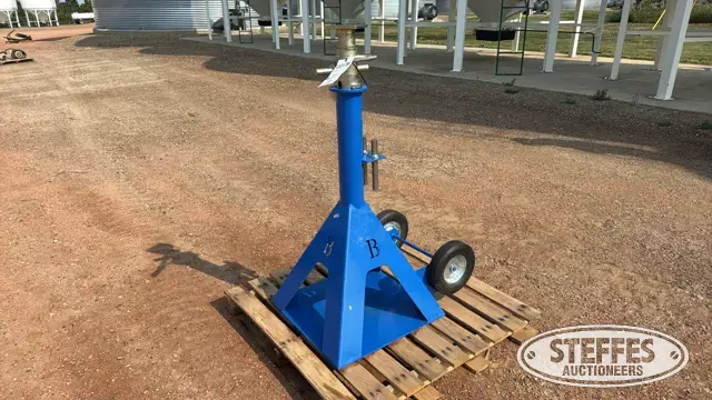 Bierman sprayer jack stand