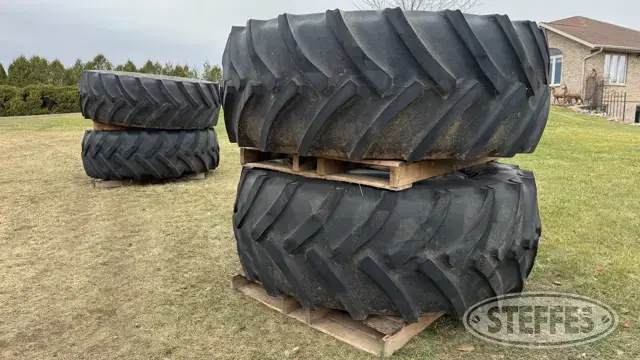 (4) Continental 650/65R38