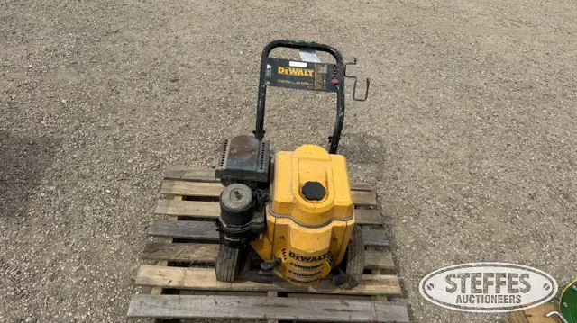DeWalt pressure washer