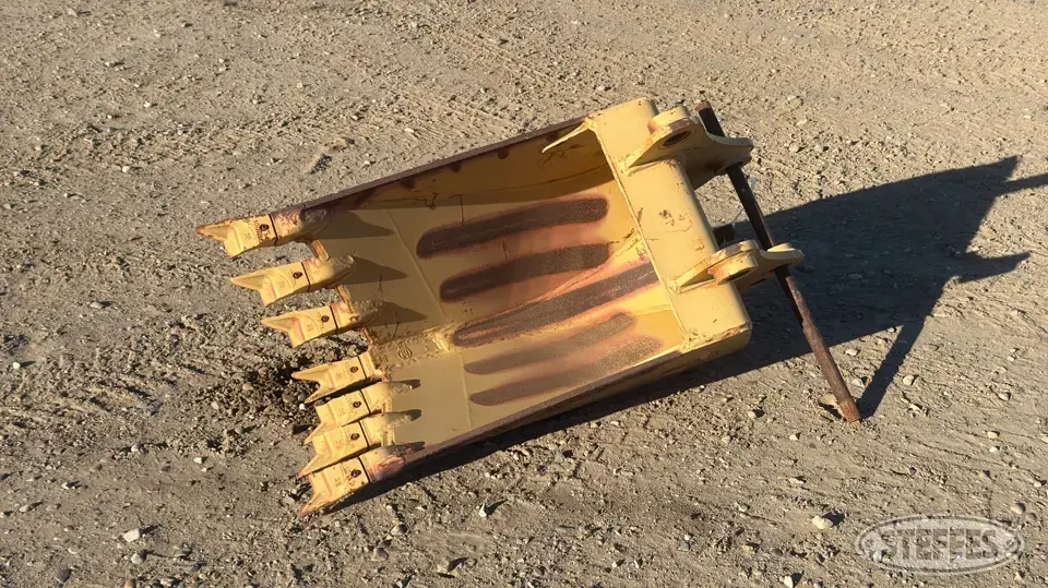 Hensley 420E Loader Backhoe Attachment