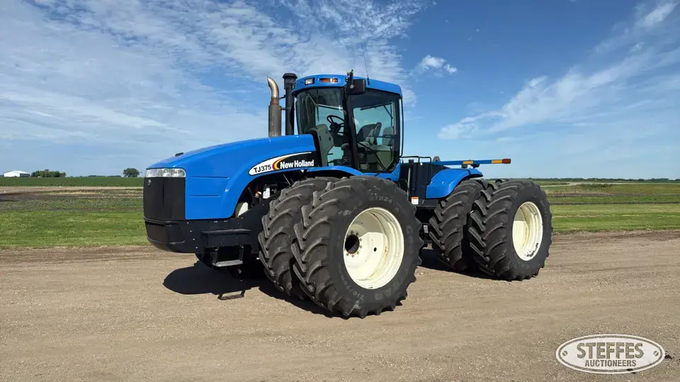 2005 New Holland TJ375 4WD Tractor
