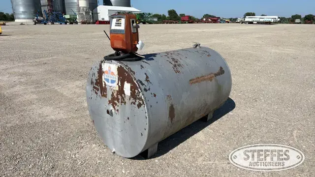 500 gal. fuel tank