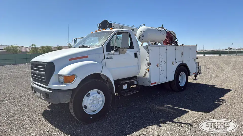 2003 Ford F-650 Service Utility Truck