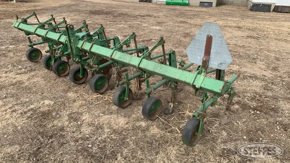 John Deere RG4 Row Crop Cultivator