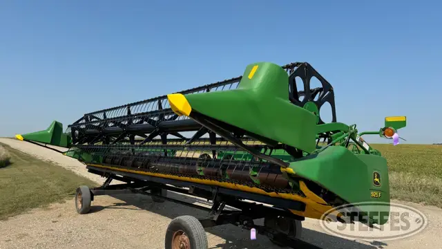 2003 John Deere 925F