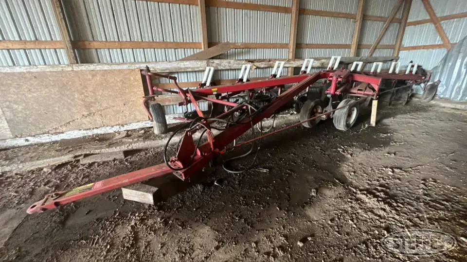 International 800 Plow