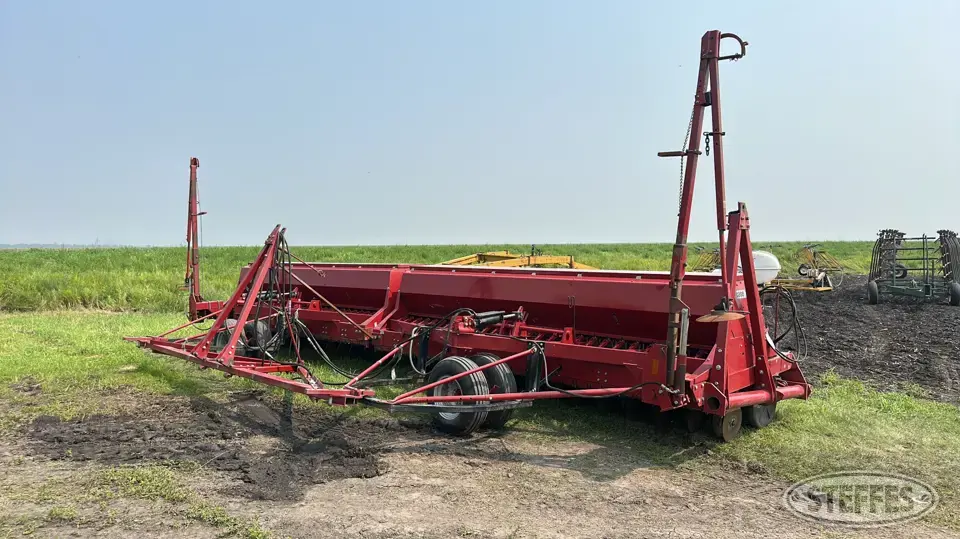 Case IH 6200 Press Drill