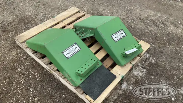 Hiniker Front Fenders