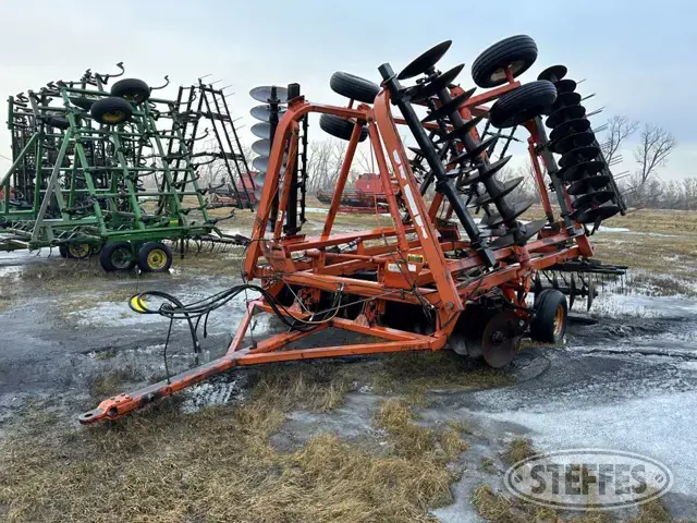 Allis-Chalmers 2600