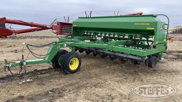 2005 John Deere 1590