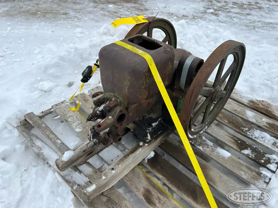 John Deere Stationary Engine