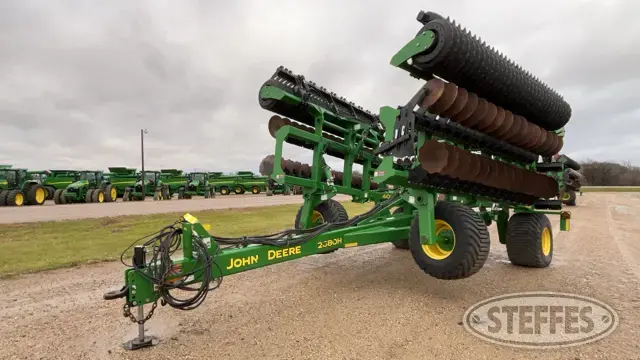 2019 John Deere 2680H