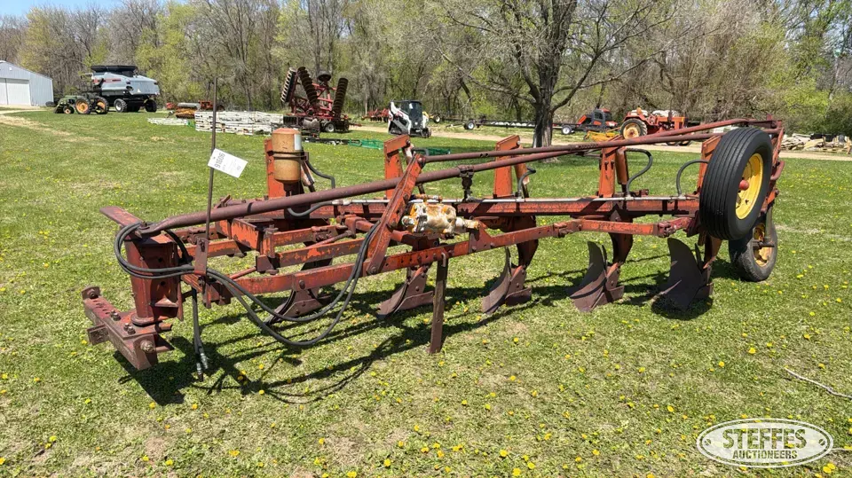 White plow