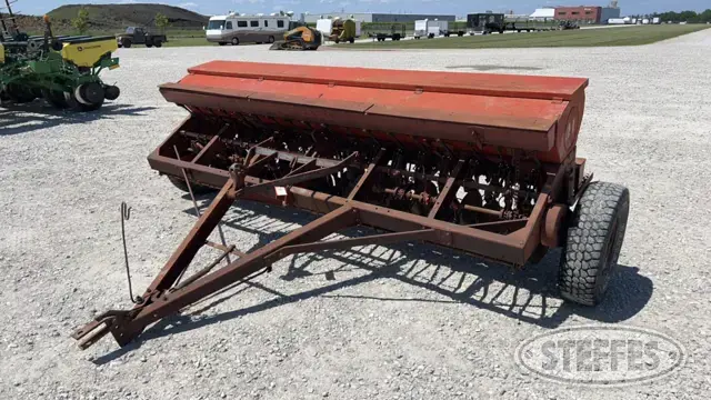 International McCormick 10