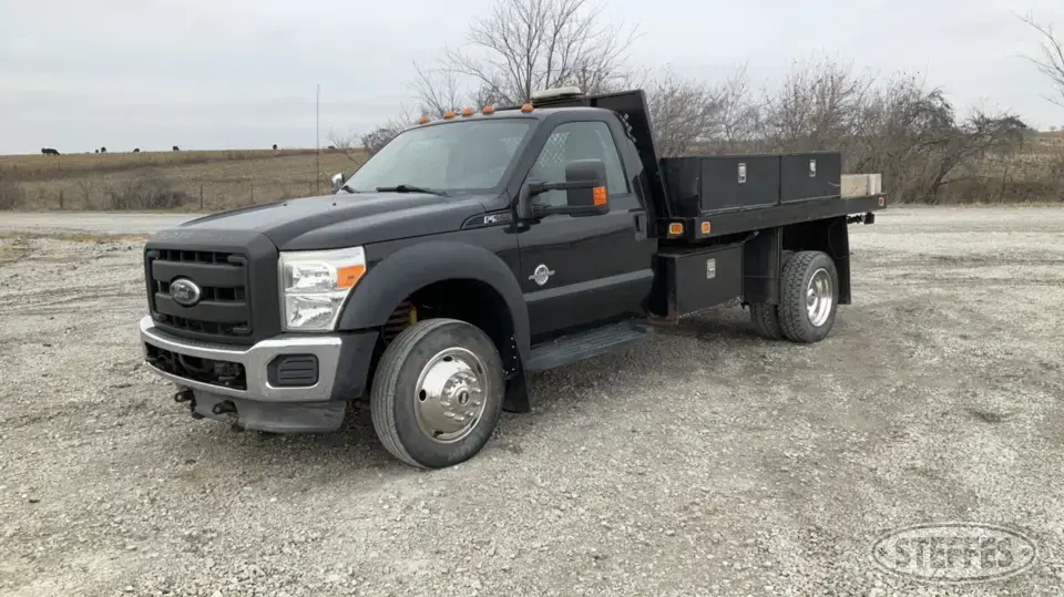 2011 Ford F550 Super Duty Over 1 Ton Pickup