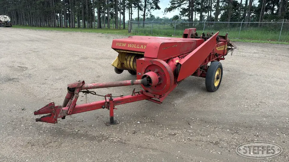 New Holland 269 Square Baler