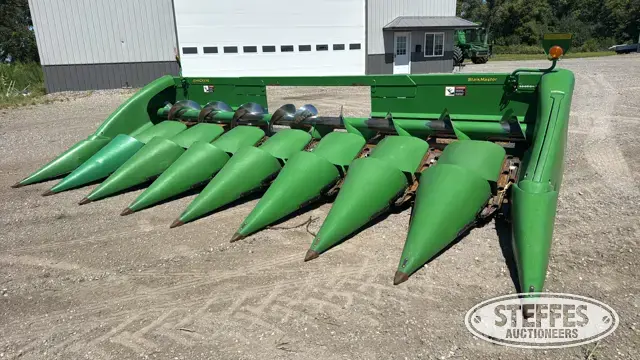 2011 John Deere 608C