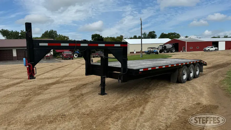 1979 Hale Flatbed Trailer