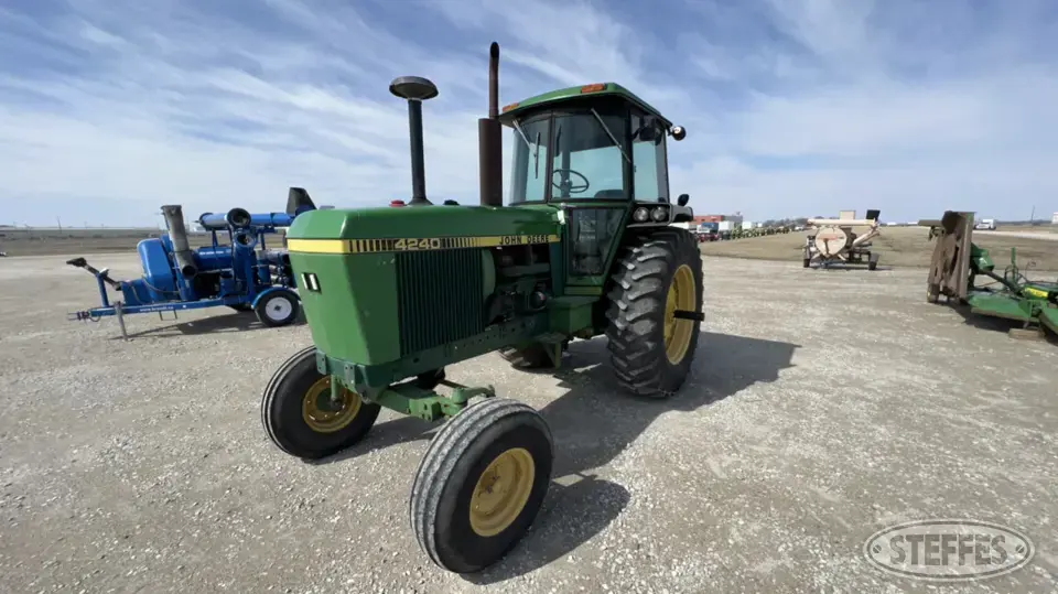 1978 John Deere 4240 2WD Tractor