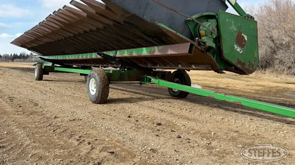 Unverferth HT30 Header Trailer