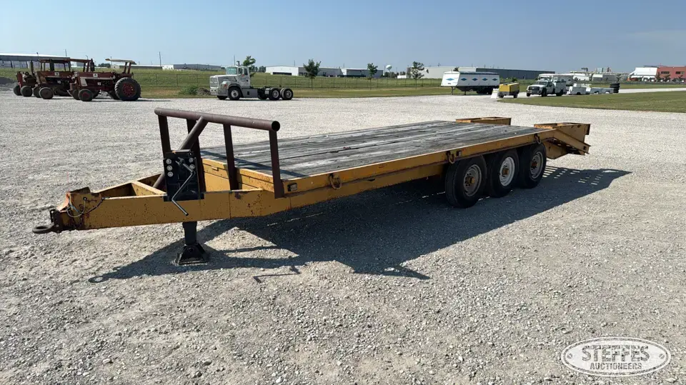1978 Belshe Industries T-4 Flatbed Trailer