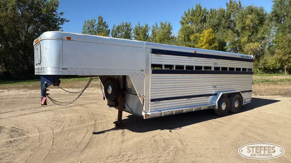 1988 Featherlite GN-720 D Gooseneck Livestock Trailer