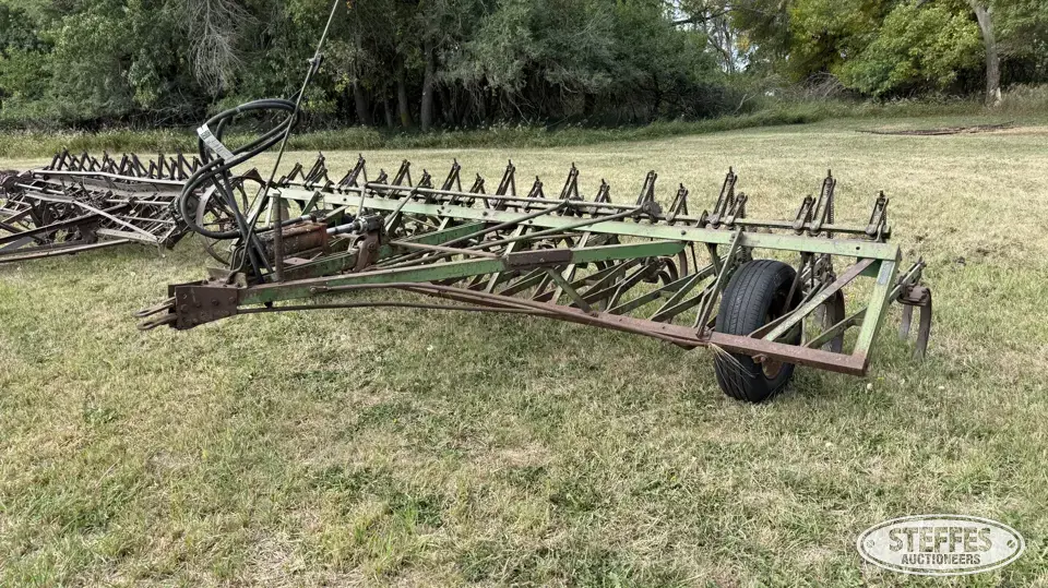 John Deere CC-A Field Cultivator