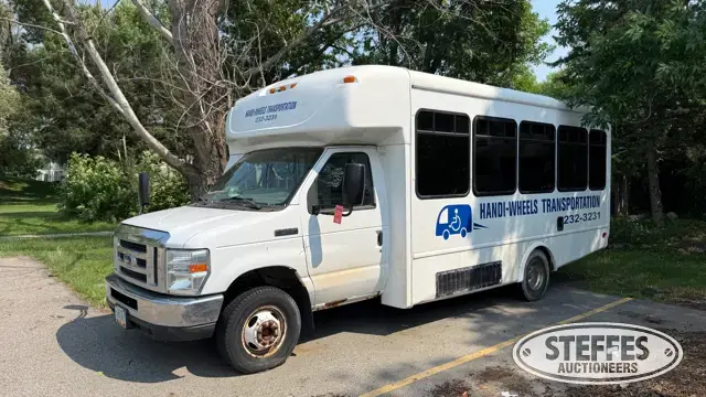 2012 Ford E-450