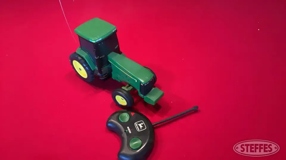 John Deere 8300 Remote Control Toy